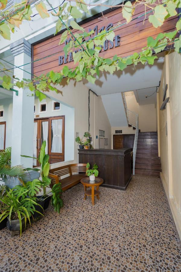 Mae Mae Beach House Batununggul المظهر الخارجي الصورة